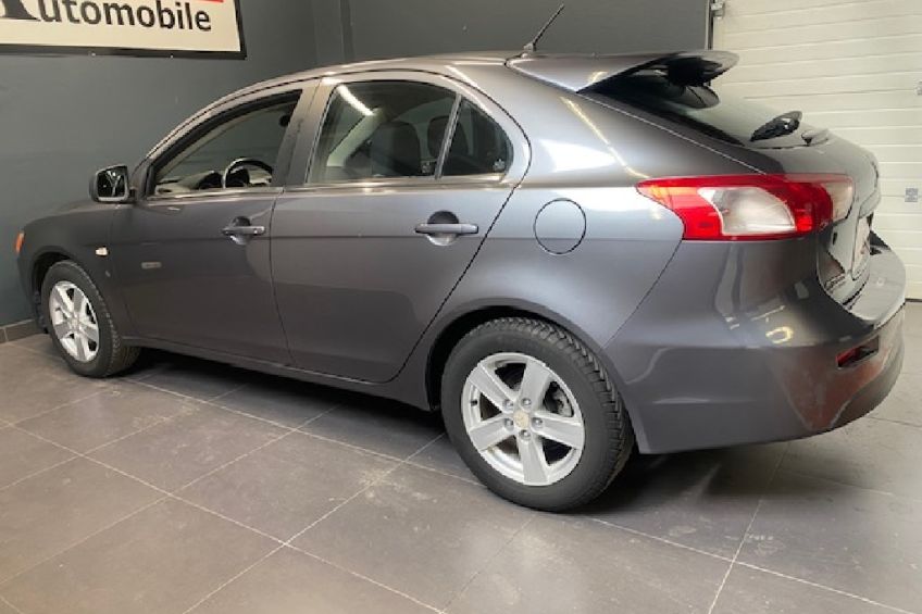 Mitsubishi LANCER 2.0 DI-D 140 CV 1ERE MAIN