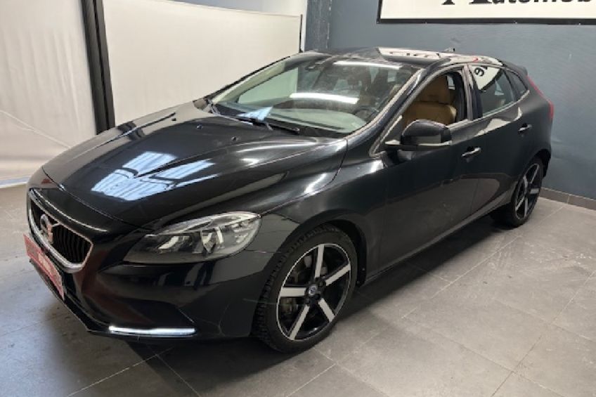 Volvo V40 D3 150 CV Momentum
