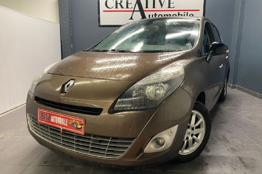 Renault GRAND SCENIC III 1.9 dCi 130 CV Bose 7 pl