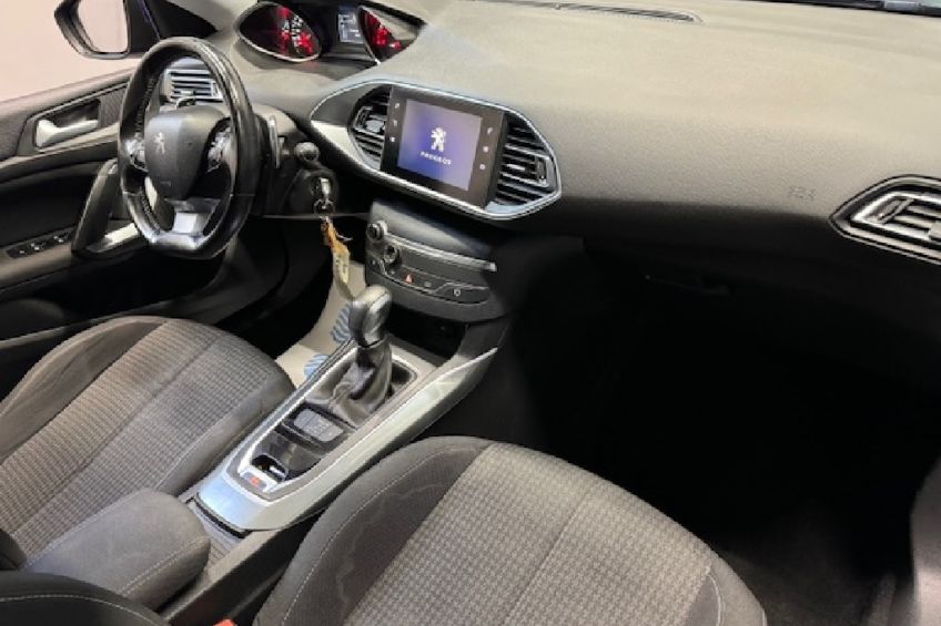 Peugeot 308 1.5 BlueHDi 130 CV BOITE AUTO