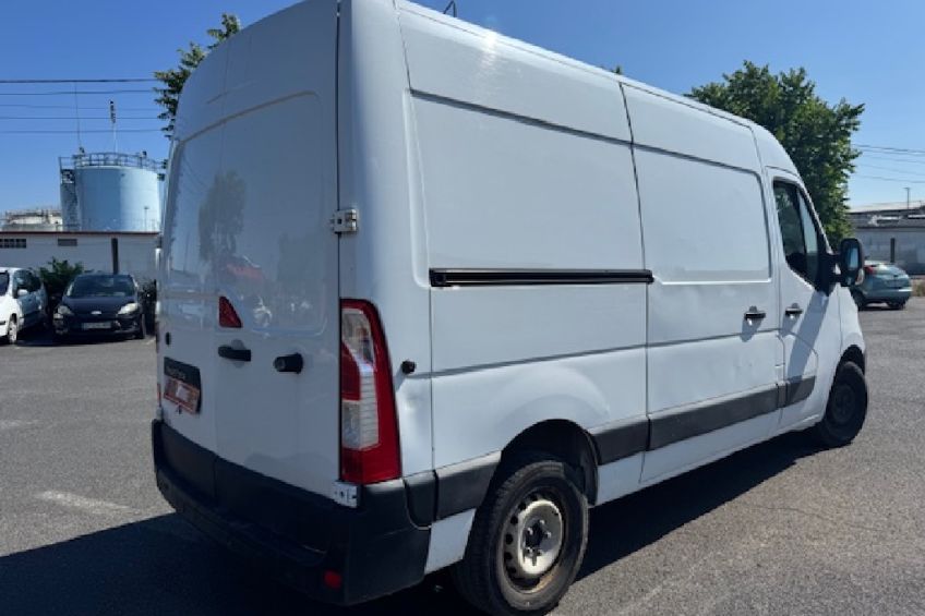 Renault MASTER FOURGON L2H2 3.5t 2.3 dCi 130 CV