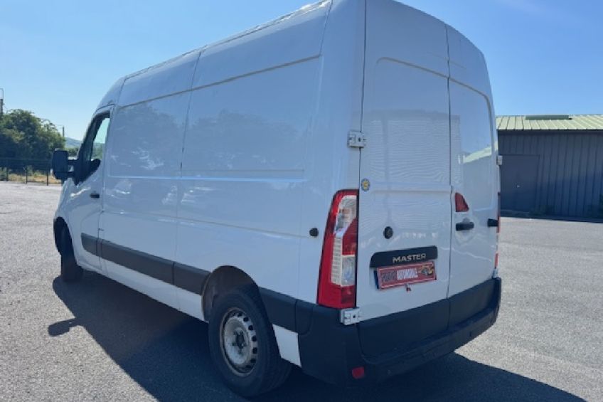 Renault MASTER FOURGON L2H2 3.5t 2.3 dCi 130 CV