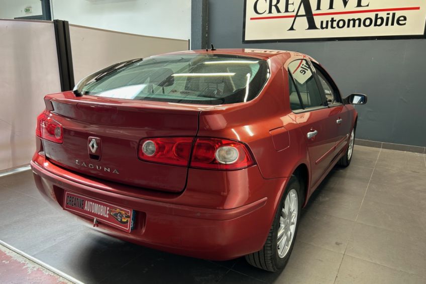 Renault LAGUNA 2.0 16V Luxe Privilège