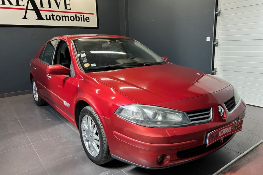 Renault LAGUNA 2.0 16V Luxe Privilège