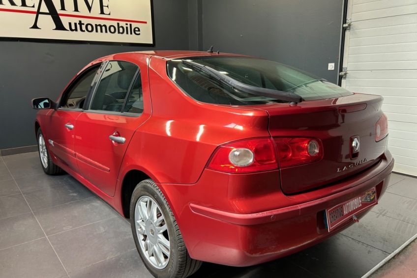 Renault LAGUNA 2.0 16V Luxe Privilège