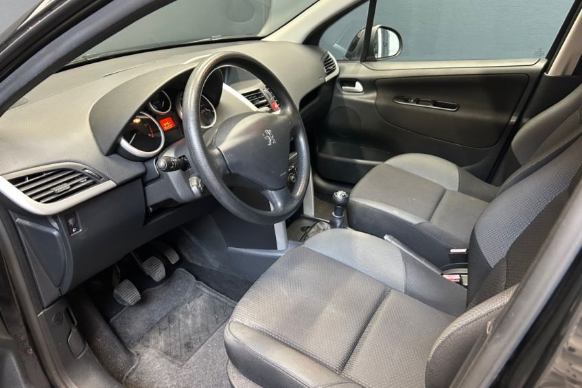 Peugeot 207+ 1.4 HDi 68ch BLUE LION