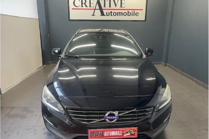 Volvo V60 D4 181 ch StopetStart Momentum