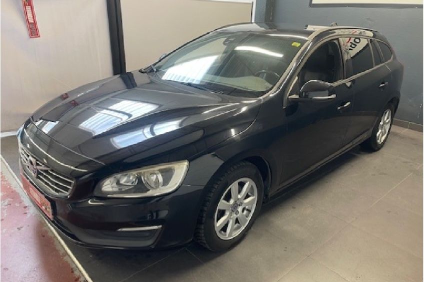 Volvo V60 D4 181 ch StopetStart Momentum