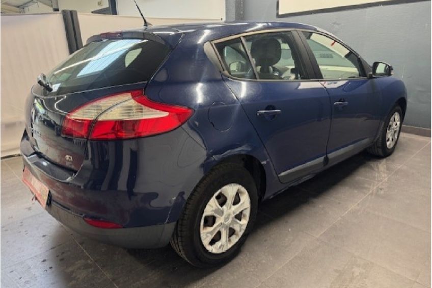 Renault MEGANE III Mégane III dCi 110 FAP eco2 Expression Euro 5 EDC