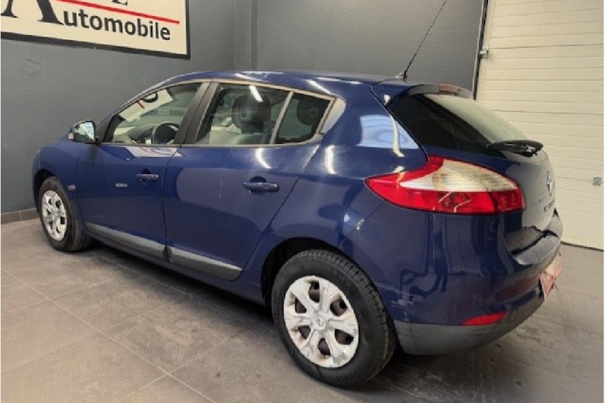 Renault MEGANE III Mégane III dCi 110 FAP eco2 Expression Euro 5 EDC