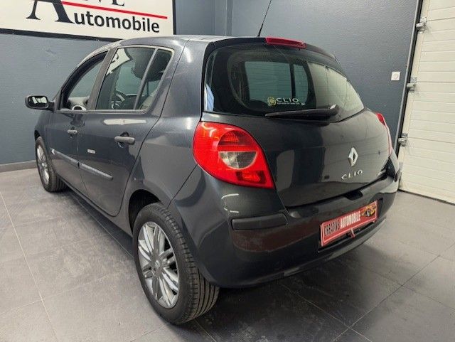 Renault CLIO III 1.5 dCi 105 Confort Pack Clim