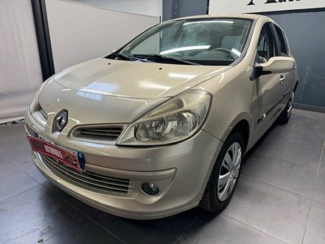 Renault CLIO III 1.5 dCi 85 Dynamique
